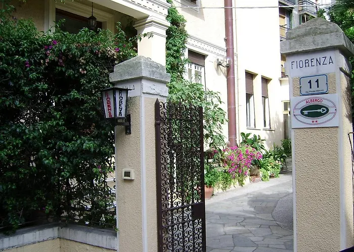Otel Fiorenza & Banksia Meuble