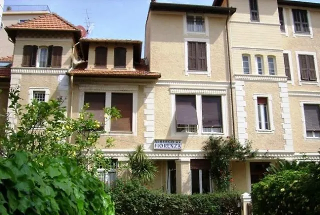 Fiorenza & Banksia Meuble Отель