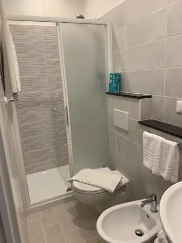 Fiorenza & Banksia Meuble Алассио